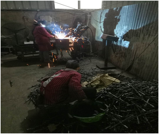 騰昌建材三段式止水螺桿生產(chǎn)流程(圖5) 騰昌建材三段式止水螺桿生產(chǎn)流程(圖5)