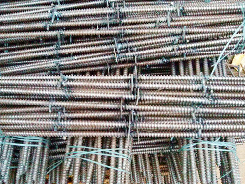 止水螺桿施工時(shí)的長(zhǎng)度計(jì)算及規(guī)范要求嗎(圖1) 止水螺桿施工時(shí)的長(zhǎng)度計(jì)算及規(guī)范要求嗎(圖1)